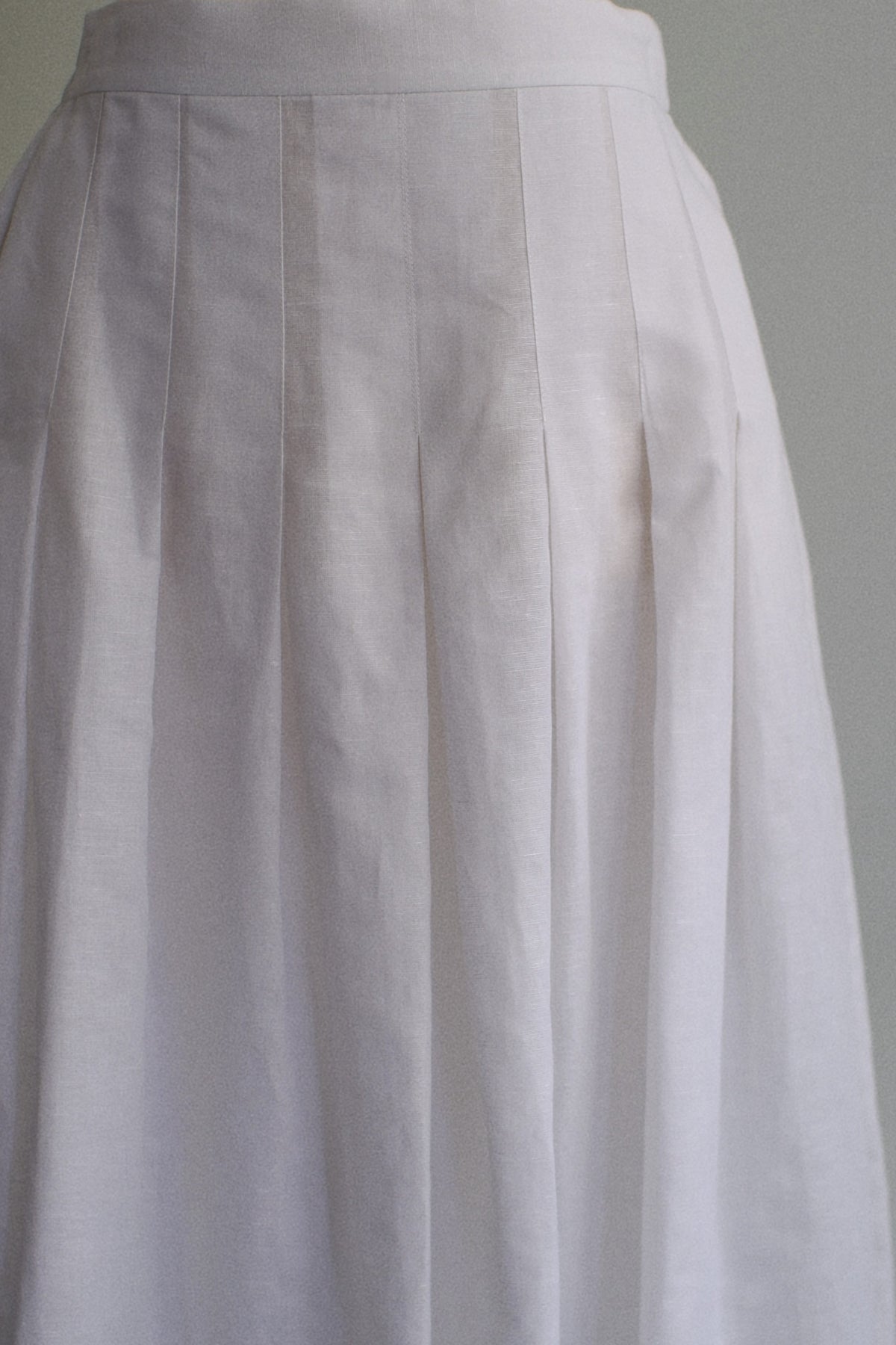 White linen skirt