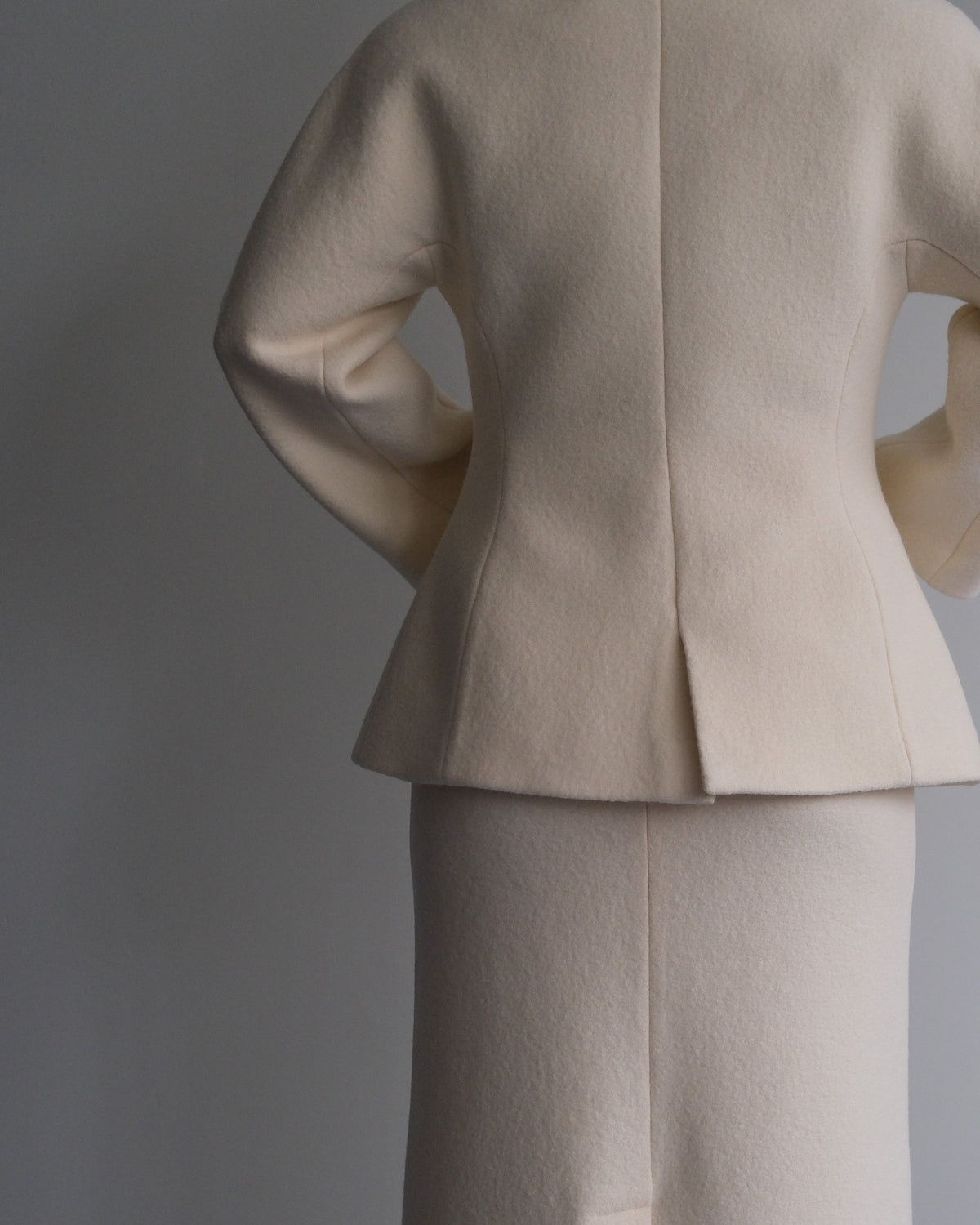 Form white wool jacket
