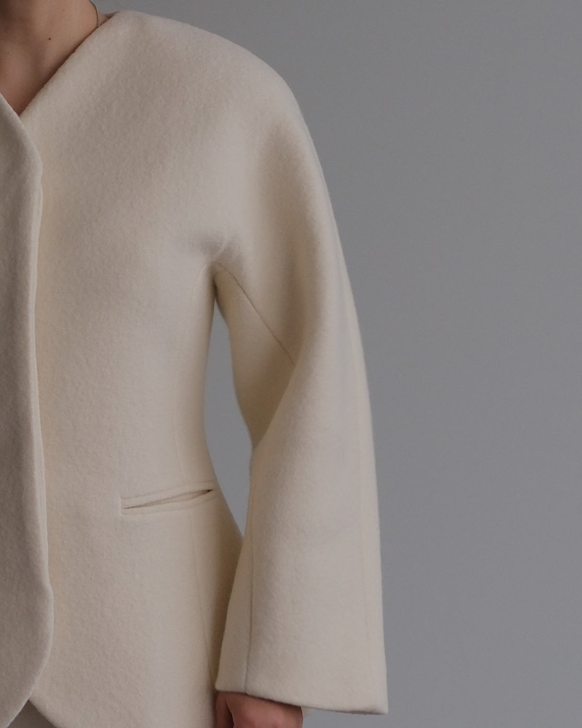 Form white wool jacket