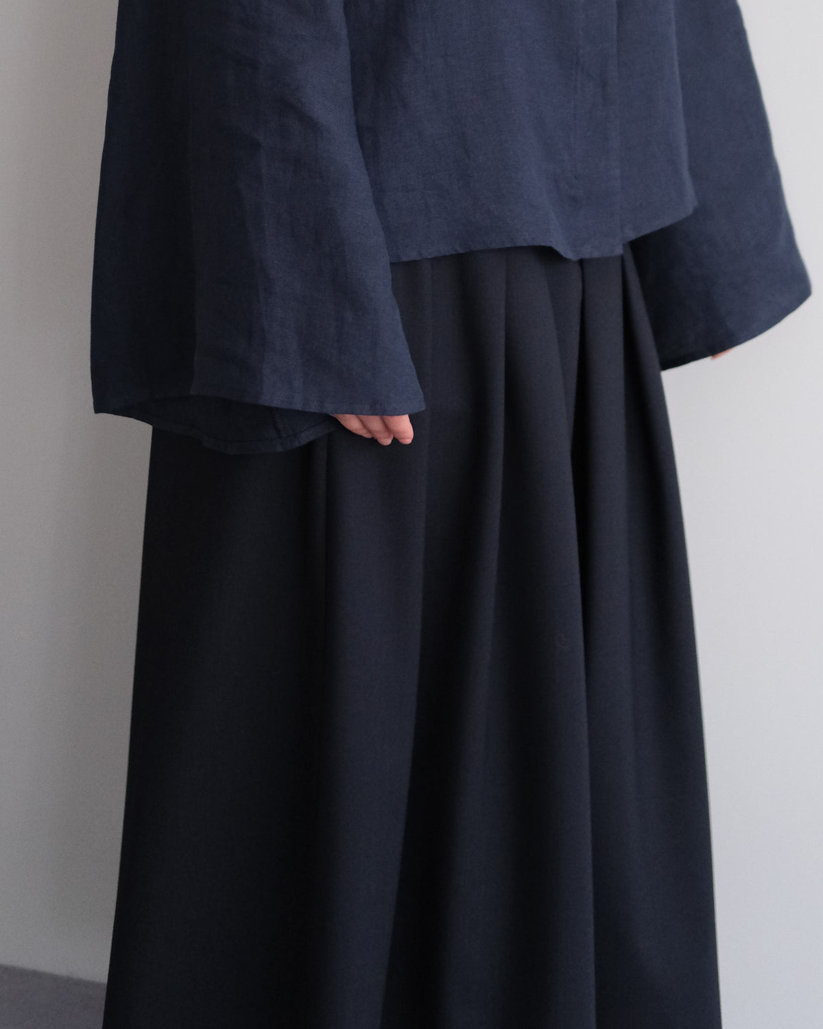 Blue navy volume skirt