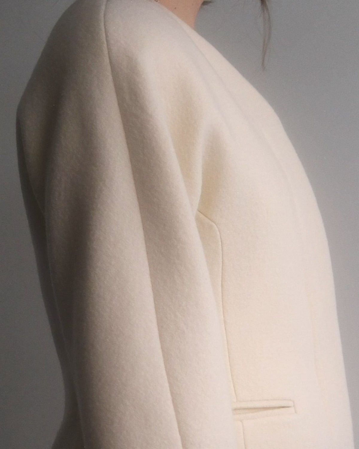 Form white wool jacket