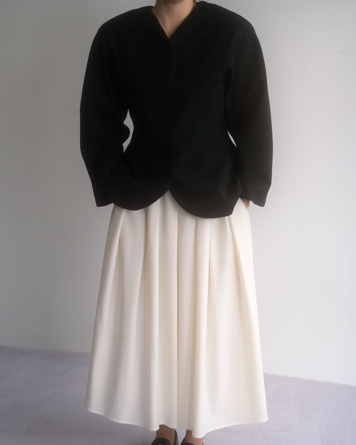 White volume skirt